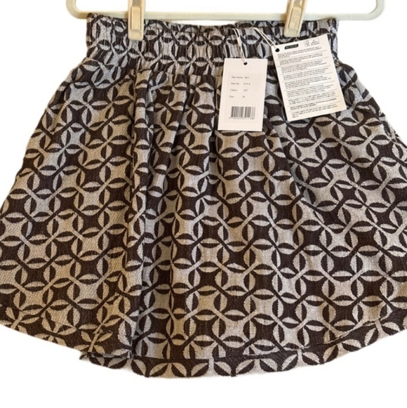 Dresses & Skirts - Stylish Black and White Patterned Skirt